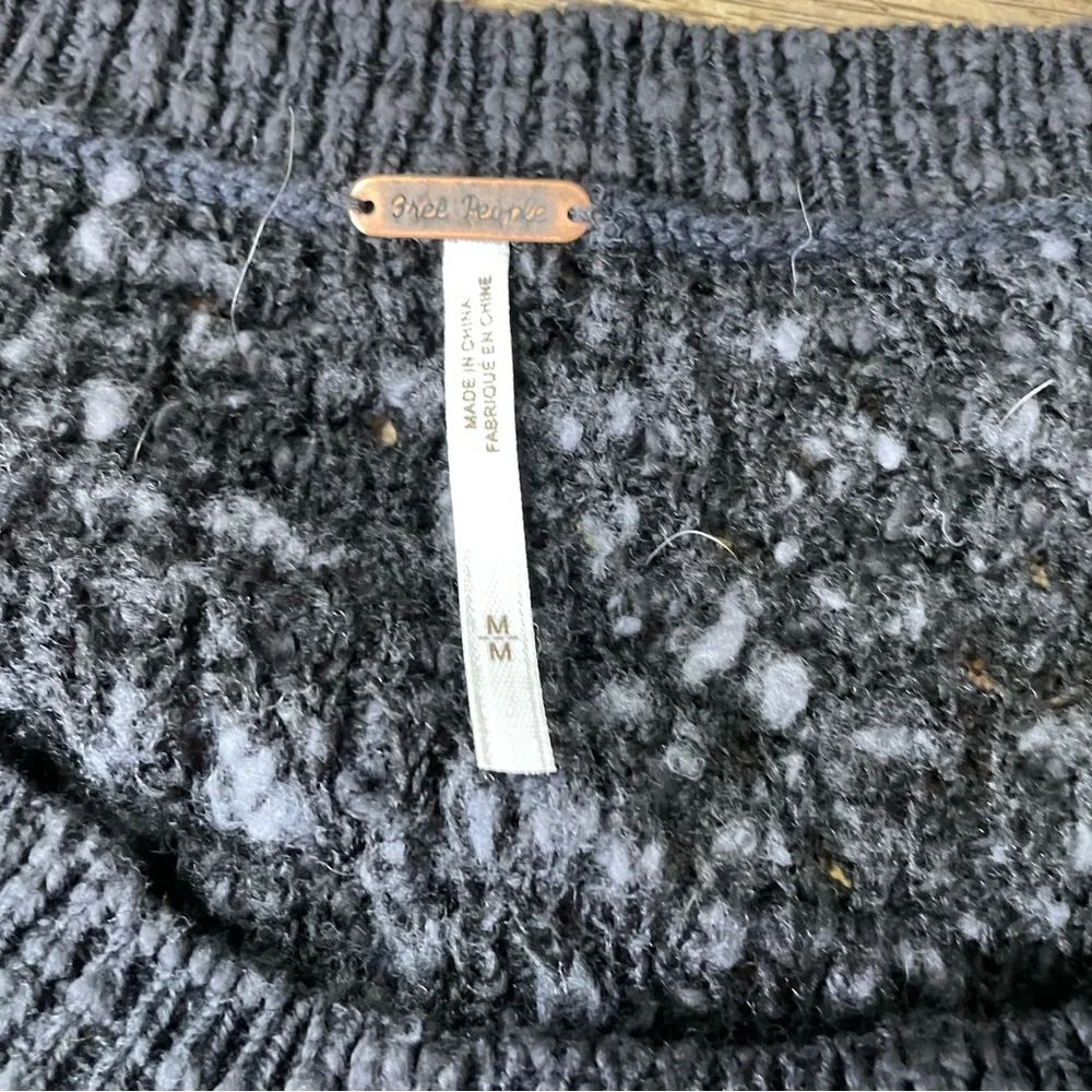 Free People Jeepster Honeycomb Sweater in‎ Gray Medium